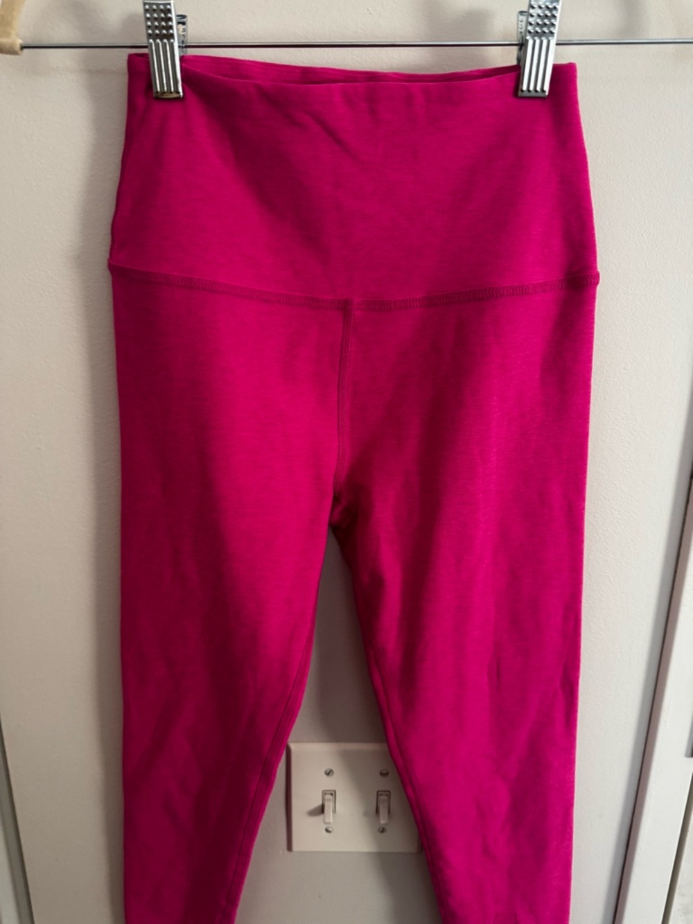 BEYOND YOGA Bright Fuchsia / Hot Pink Space Dye Leggings - Picture 2 of 5